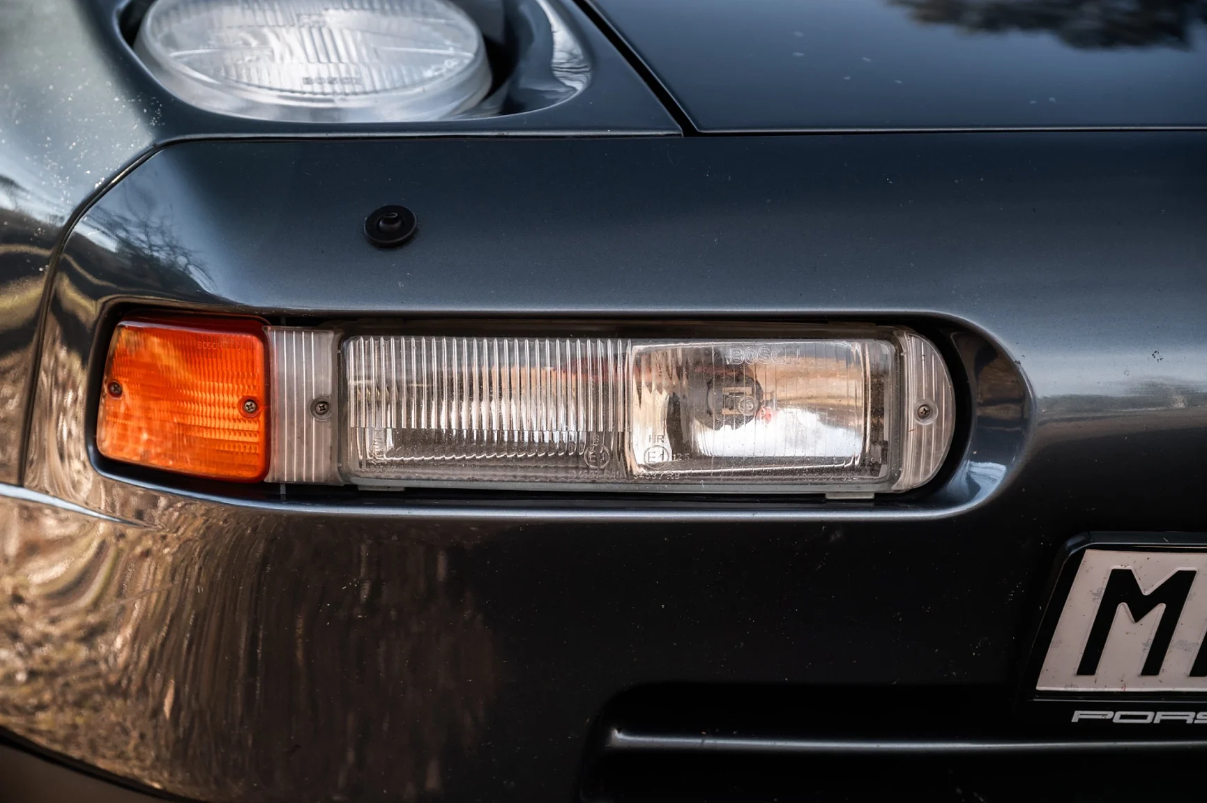 Exteriörbild på 1988 Porsche 928 S4 (50)
