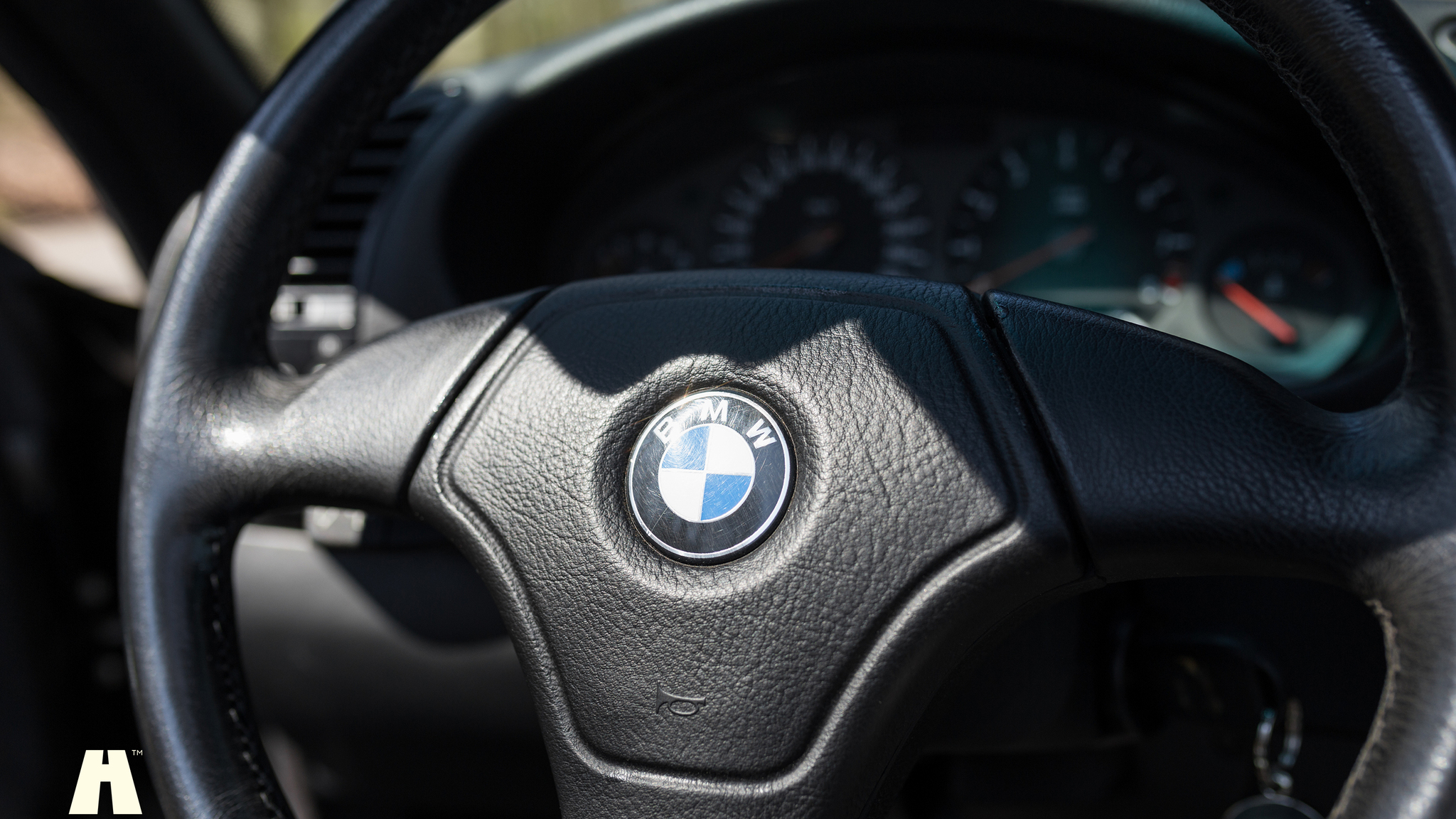Interior image of 1996 BMW M3 3.2 Cabriolet (16)