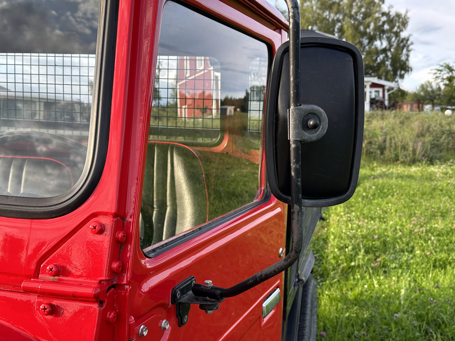 Exterior image of 1982 Toyota Landcruiser Utility (19)