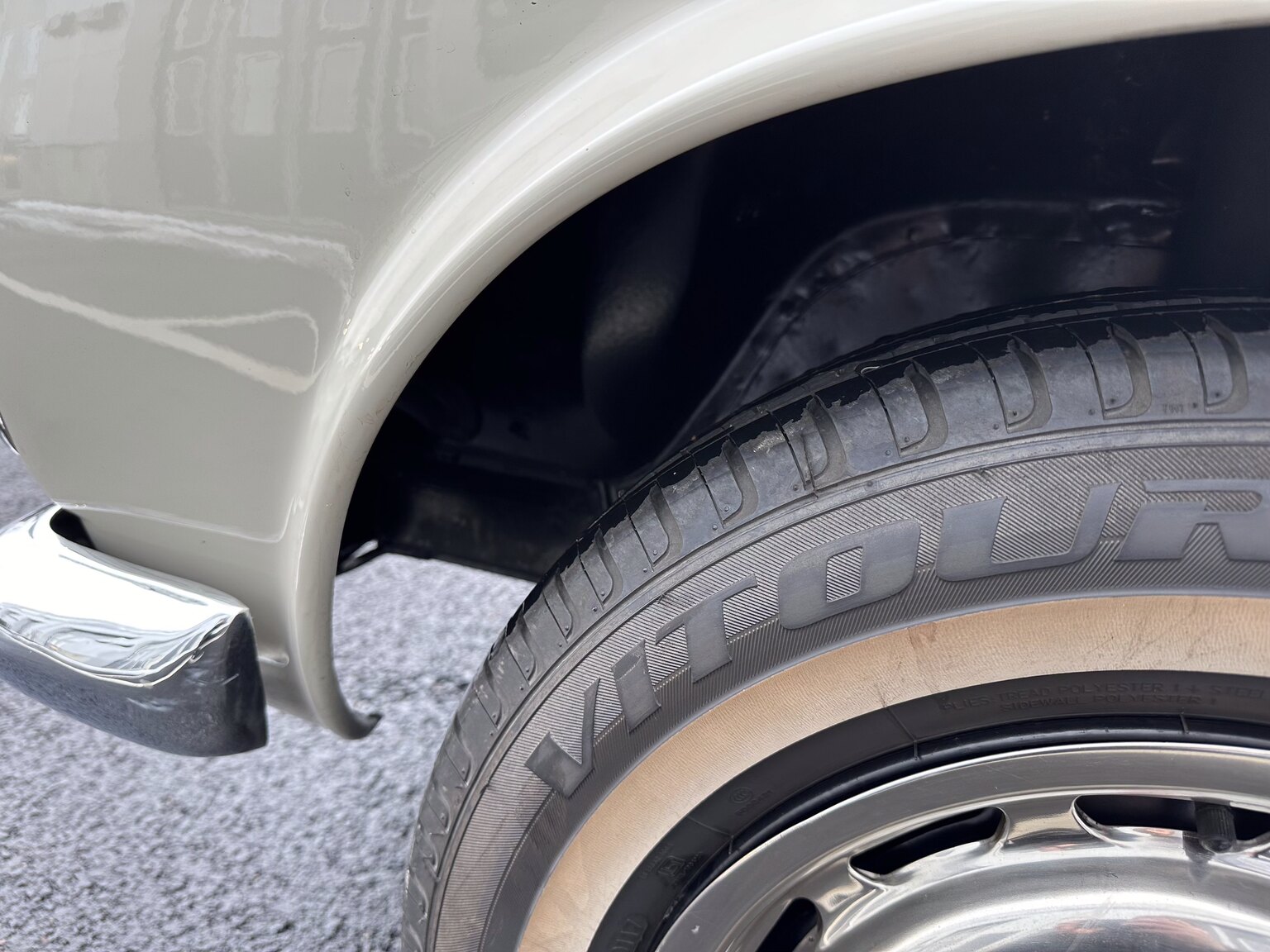 Aussenfoto 1968 Mercedes Benz SL 280 Pagoda (28)