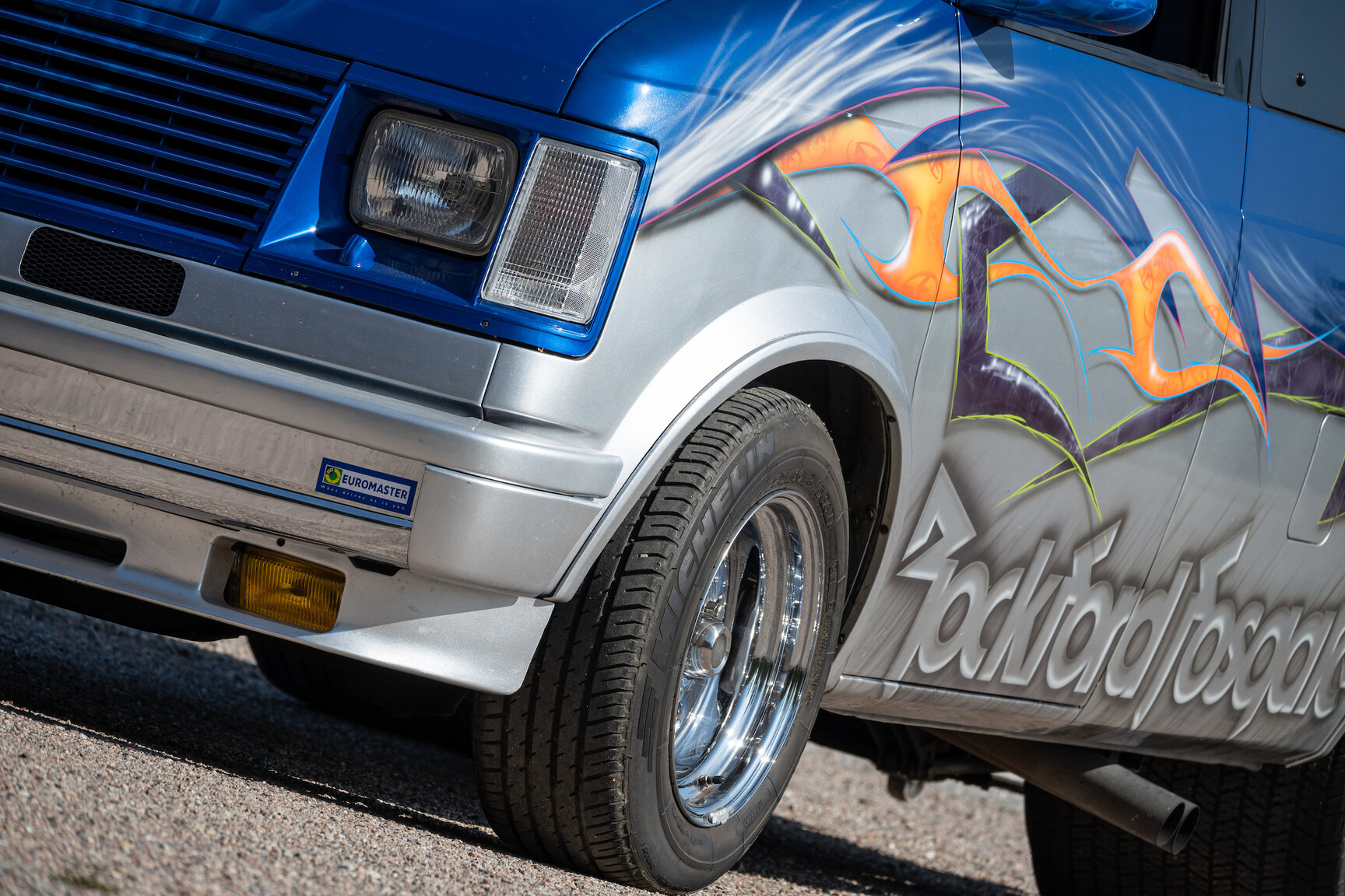 Exterior image of 1988 Chevrolet Astro Dahlbäck Racing