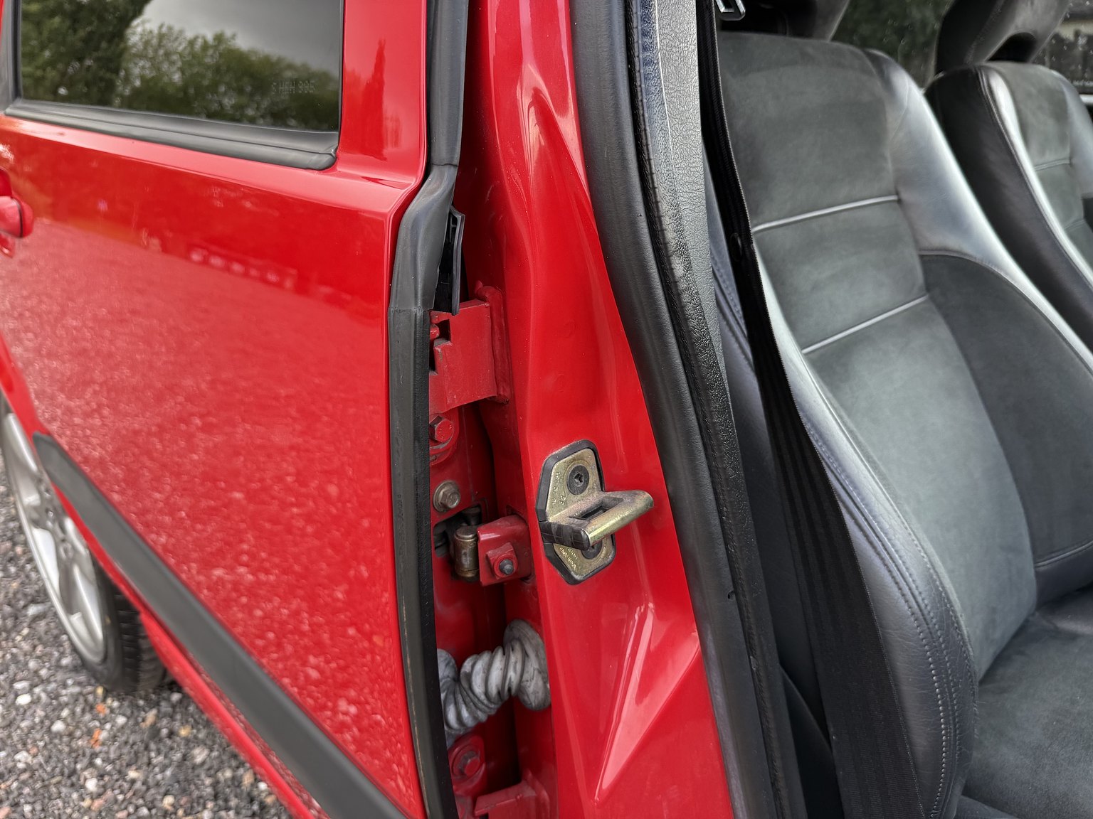Interior image of 1996 Volvo 850 R "T-Röd"