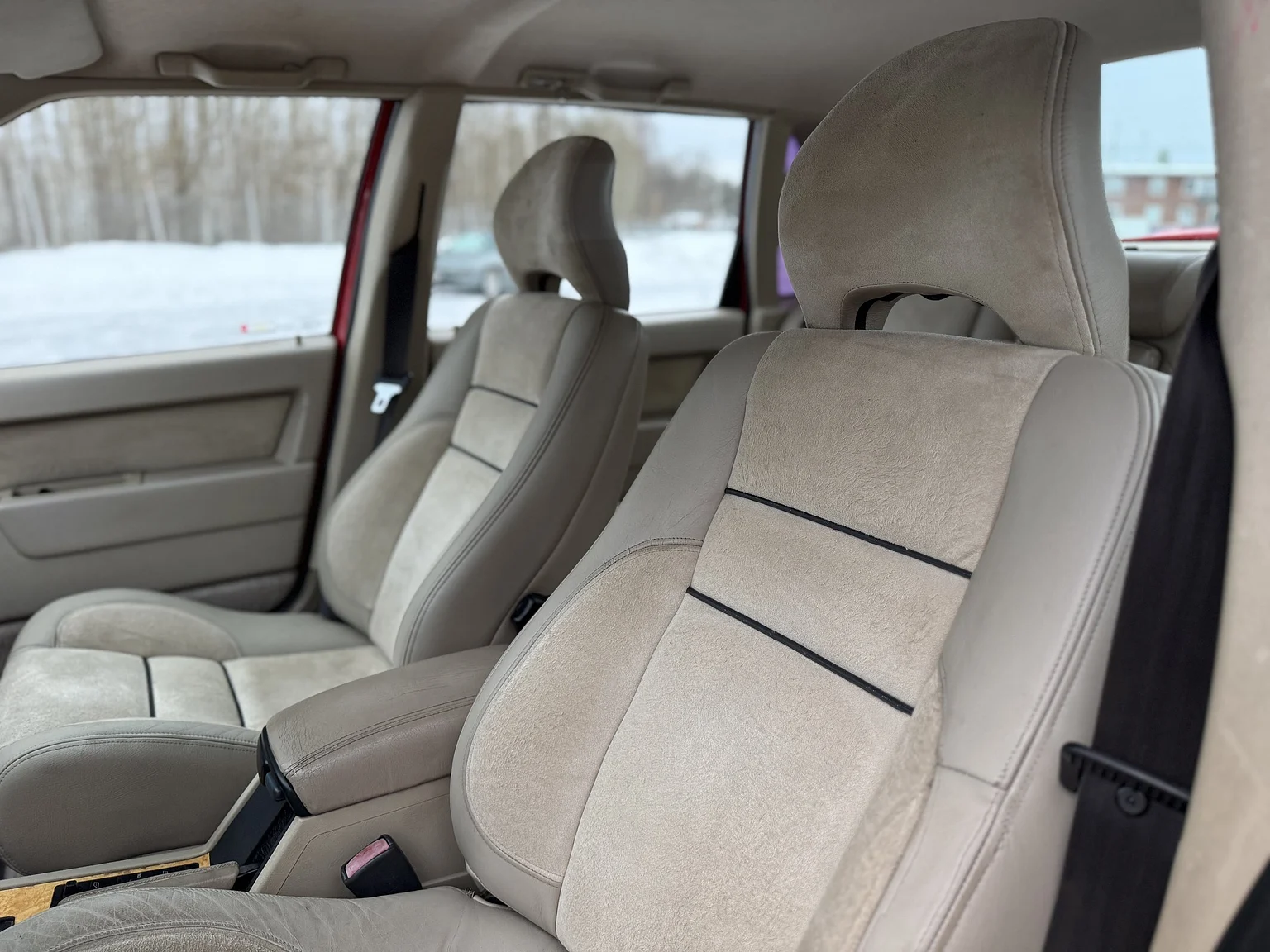 Interior image of 1996 Volvo 850R (3)