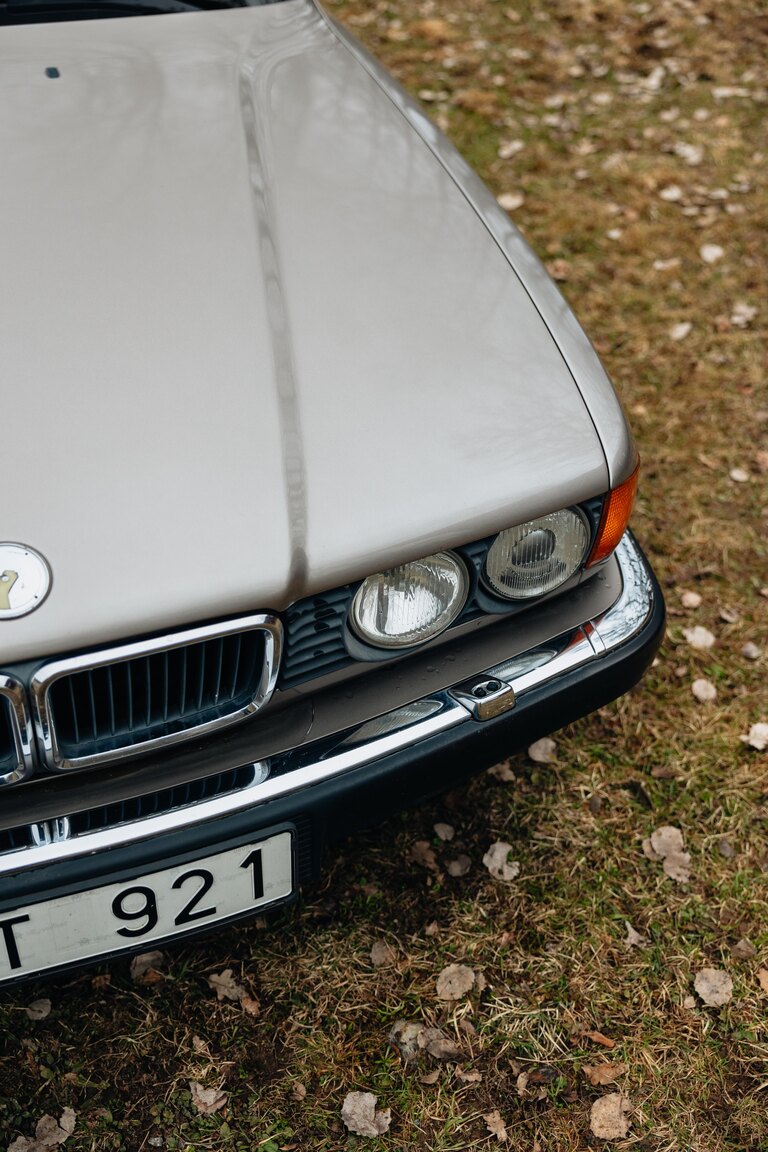 Exteriörbild på 1990 BMW 750iL (61)