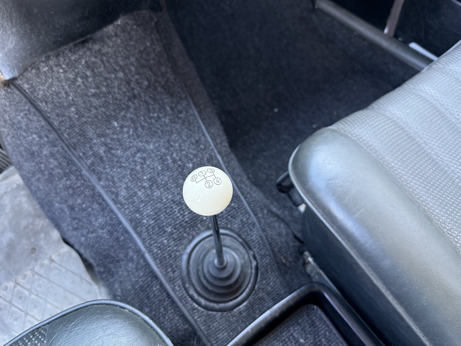 Interior image of 1967 Mercedes-Benz 230 Safari