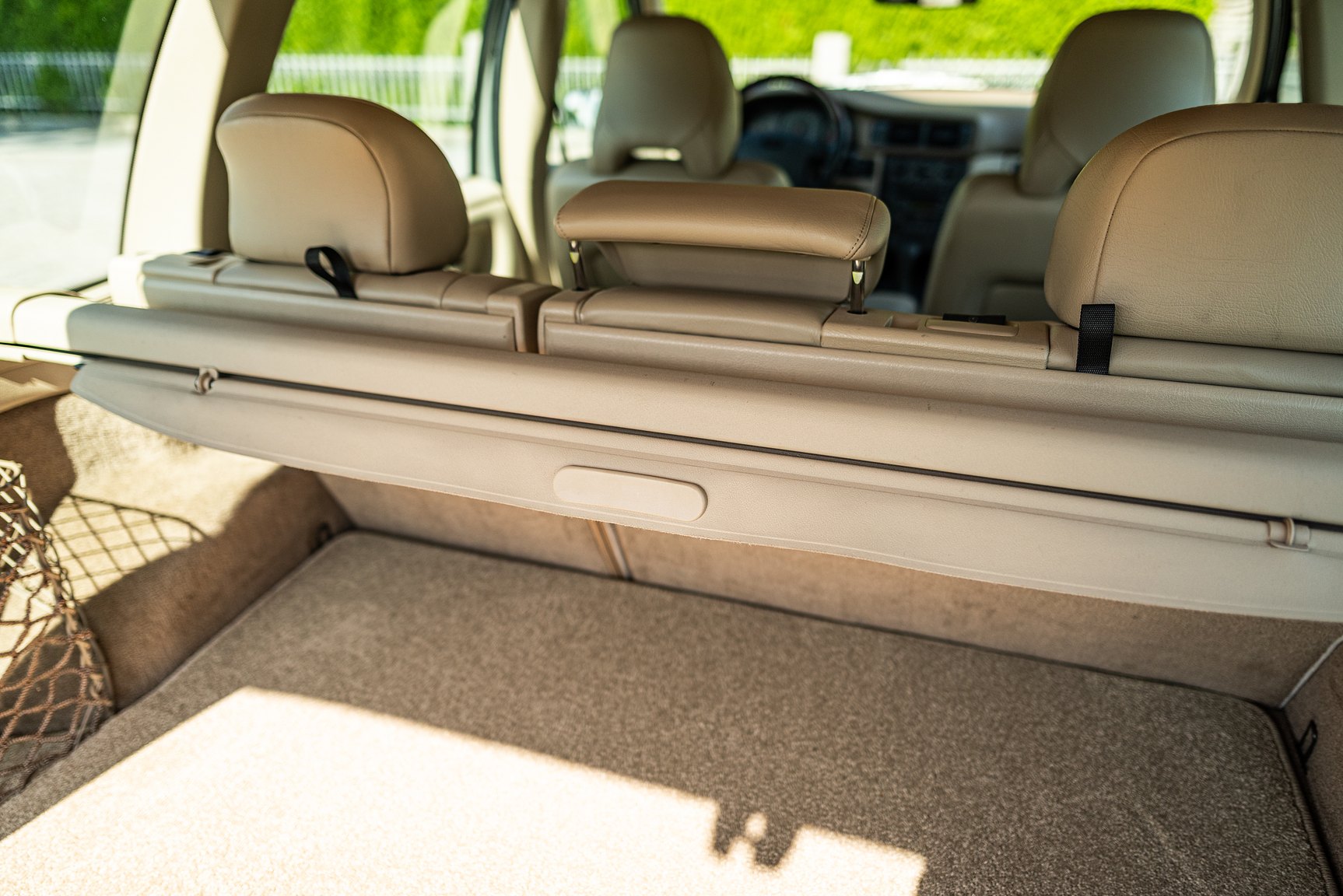 Interior image of 2000 Volvo V70 XC 2.4 T AWD 