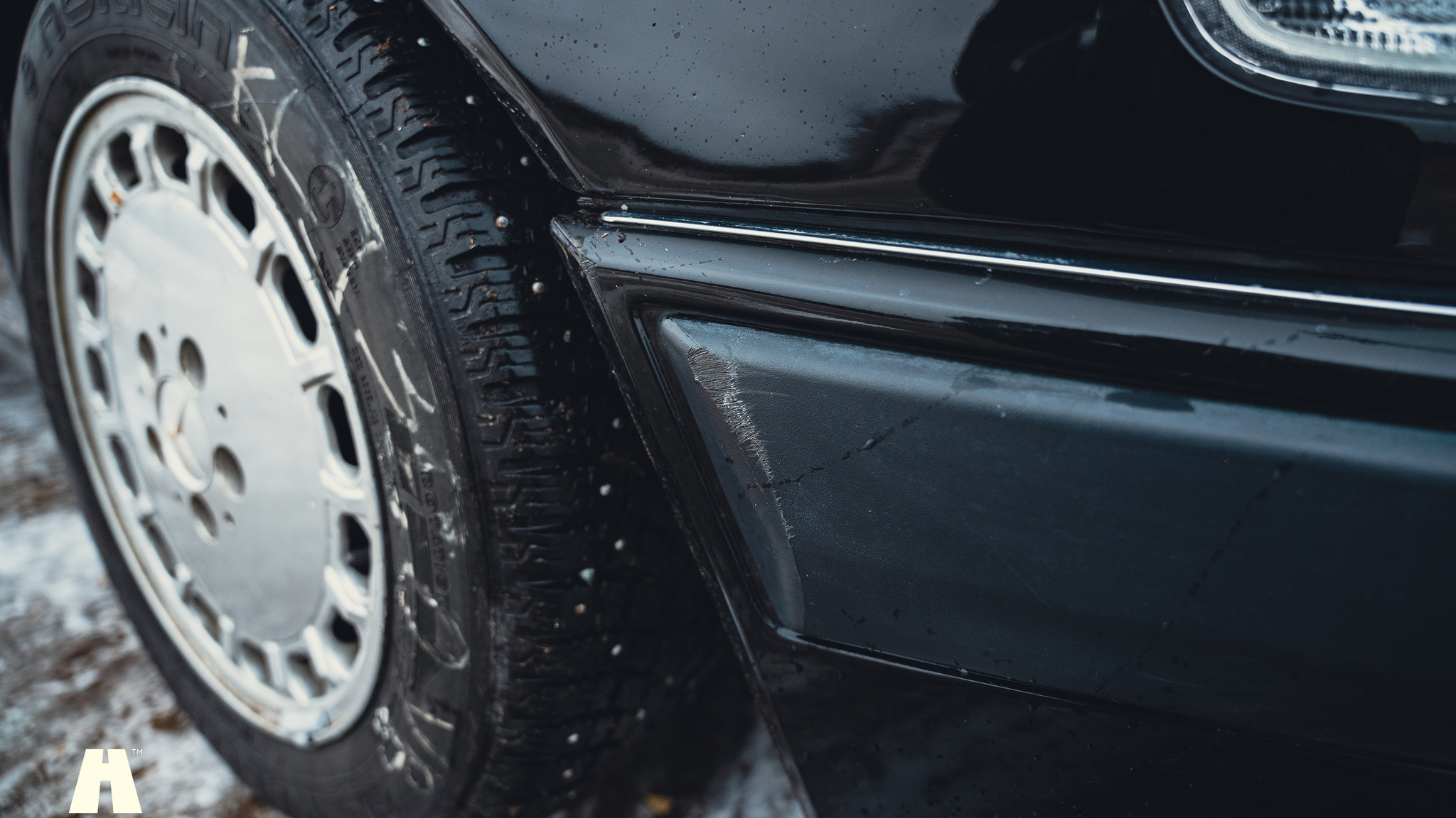 Exteriörbild på 1990 Mercedes 300 CE-24