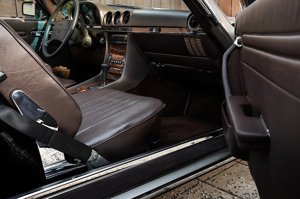 Bild von 1987 Mercedes-Benz 560SL (26)