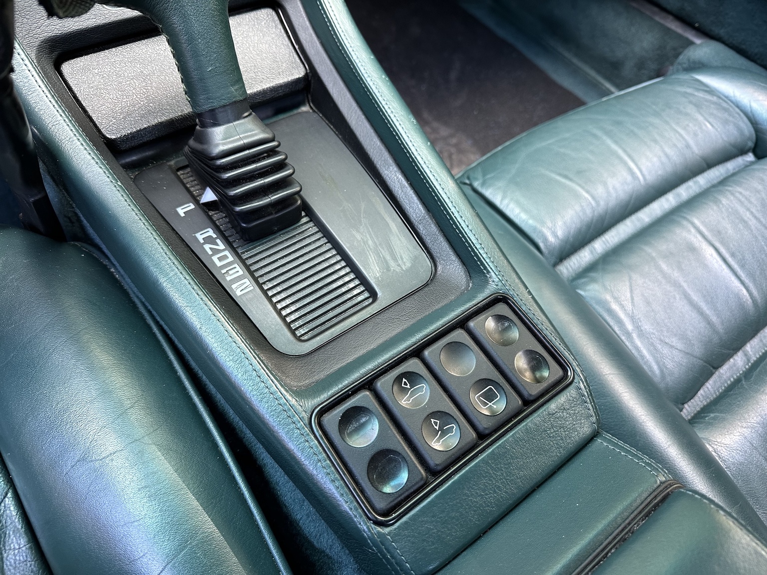 Innenraumfoto von 1994 Porsche 928 GTS
