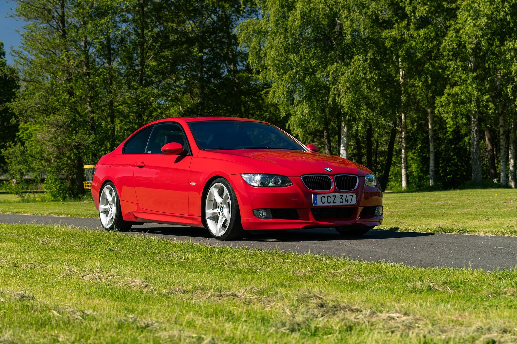 Exterior image of 2007 BMW 335i Coupé (6)