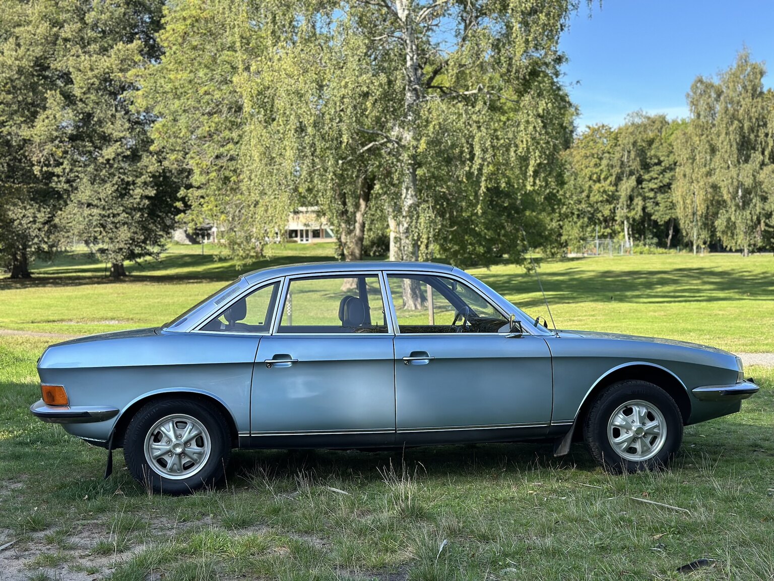 Exteriörbild på 1975 NSU RO 80