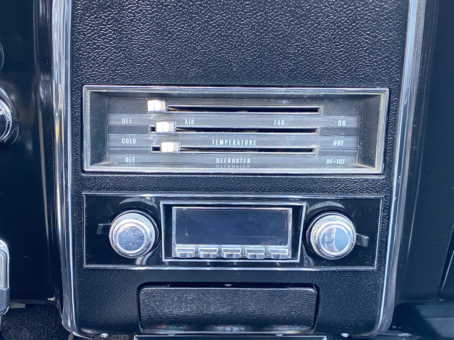 Interior image of 1967 Chevrolet Camaro 383ci Convertible (15)