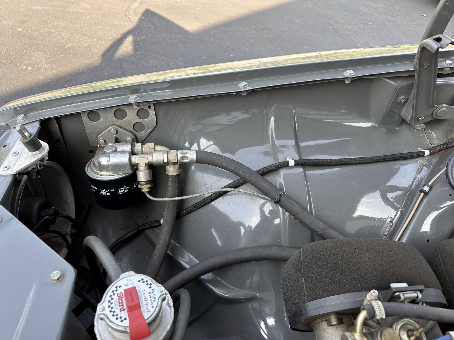 Image of 1969 Volvo 142 race car mechanics