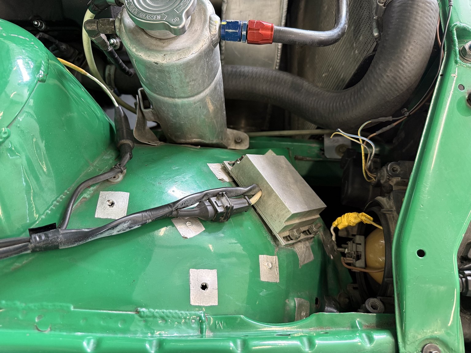 Image of 1993 BMW E36 Super Touring mechanics