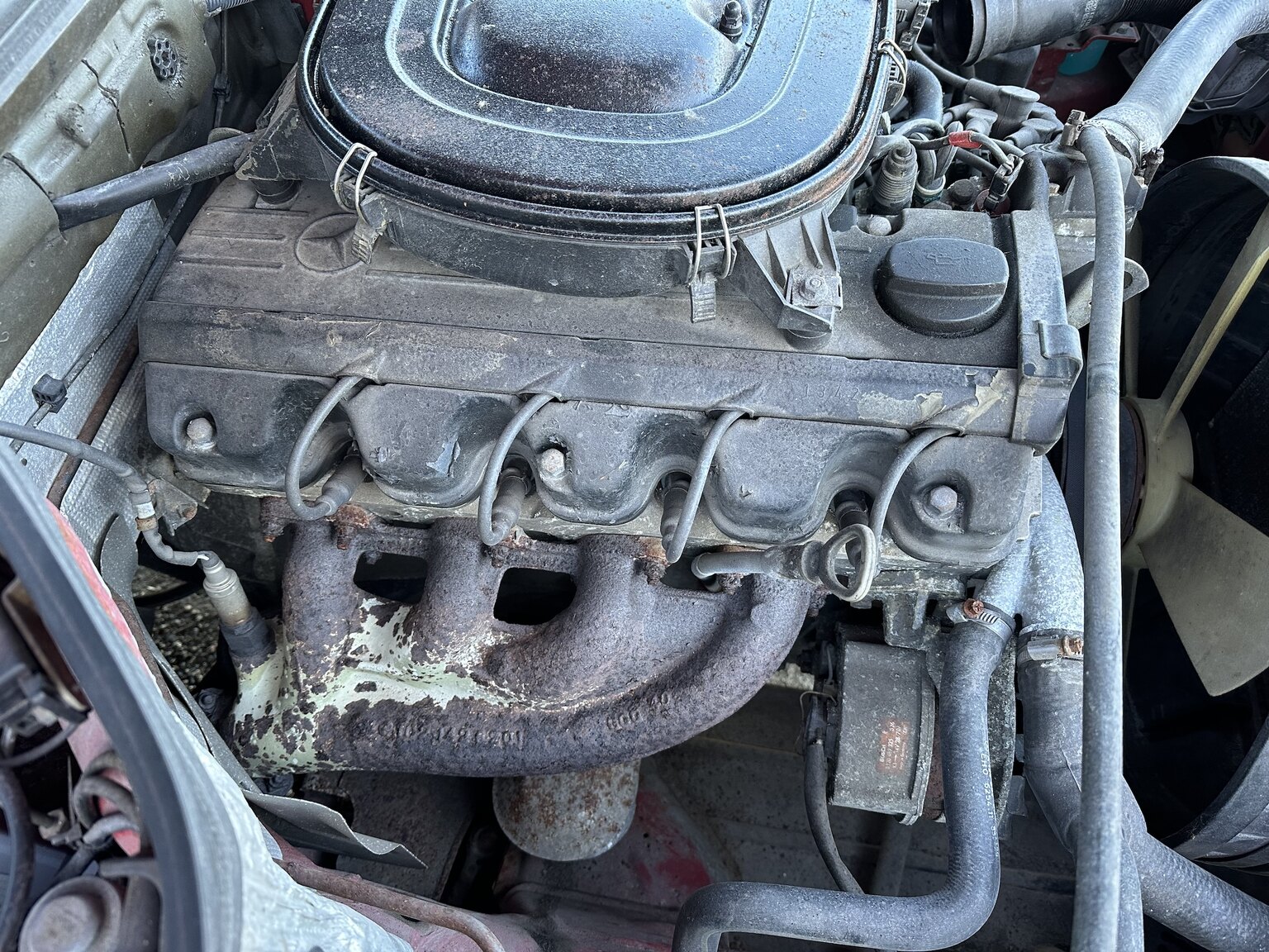 Image of 1990 Mercedes-Benz 200 E mechanics
