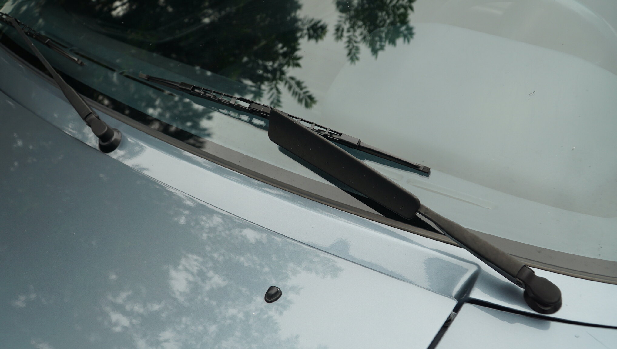 Exterior image of 1983 Porsche 928S (81)