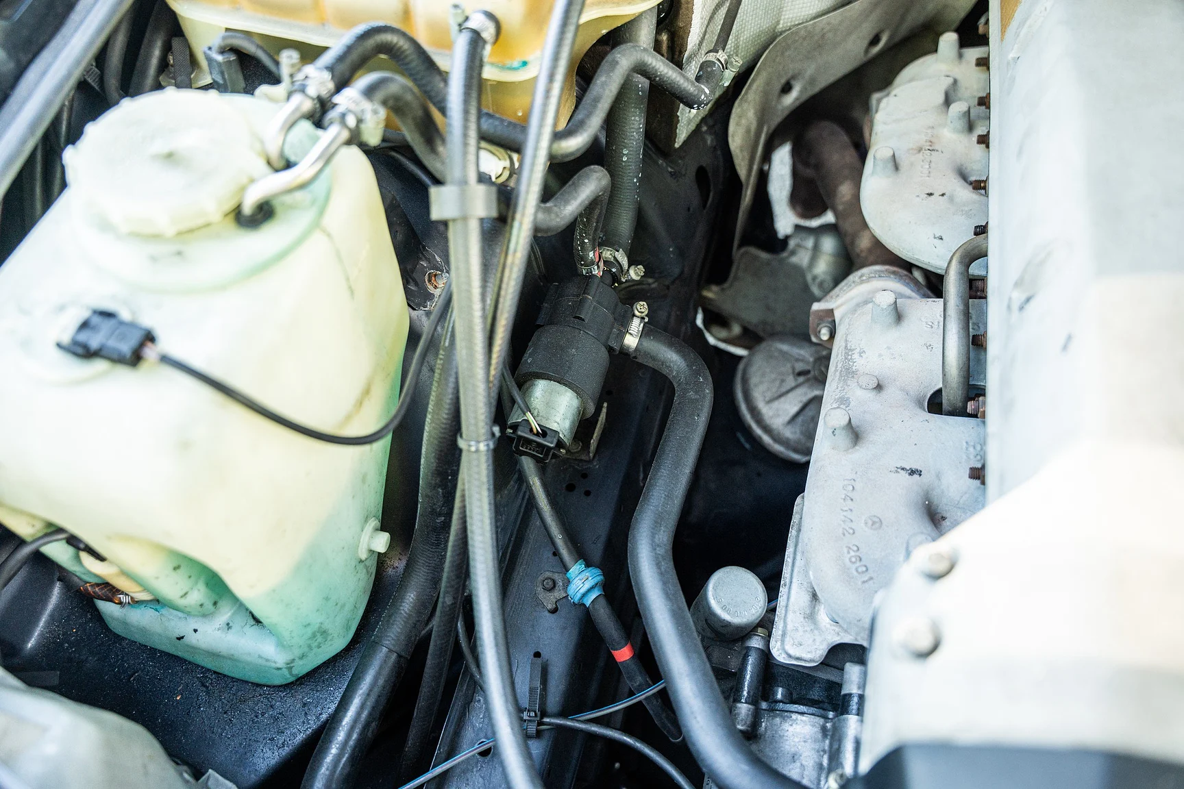 Image of 1993 Mercedes-Benz 300 CE-24 Cabriolet mechanics (17)