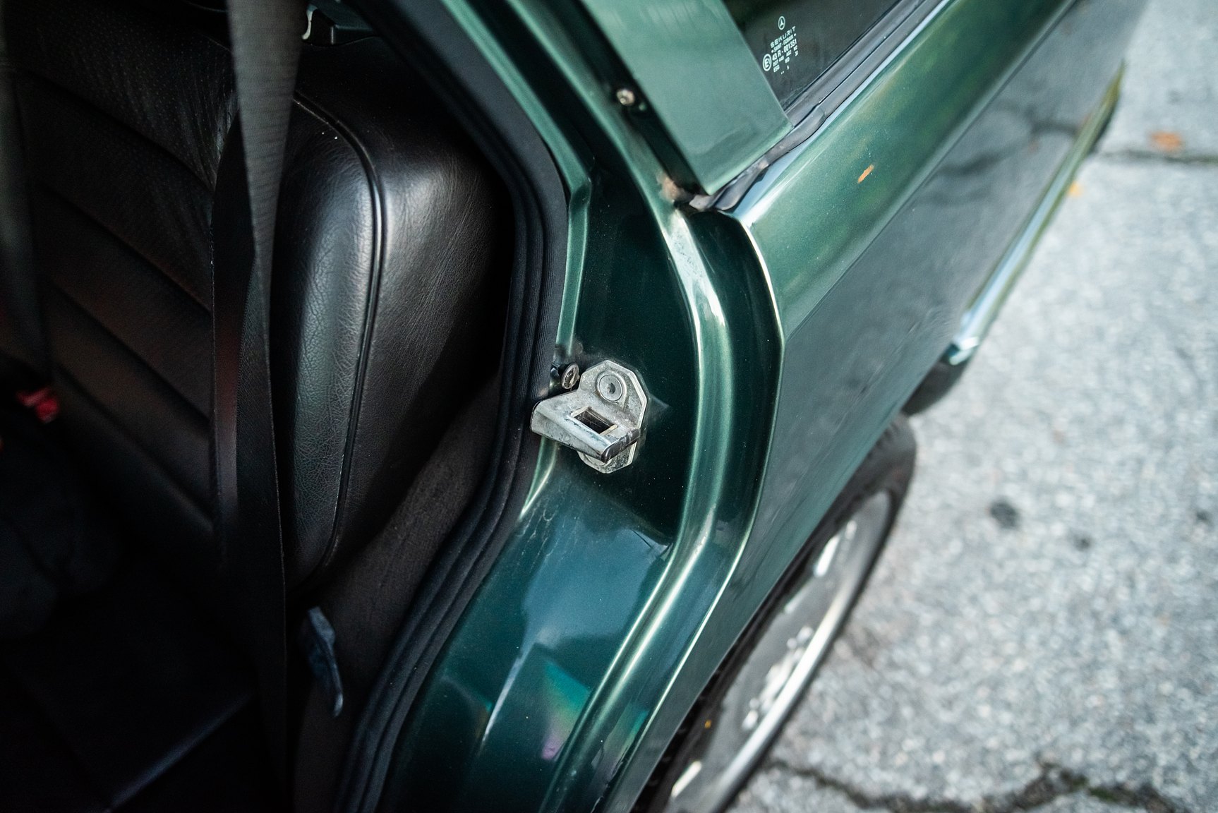 Interior image of 1996 MERCEDES-BENZ E 320 T