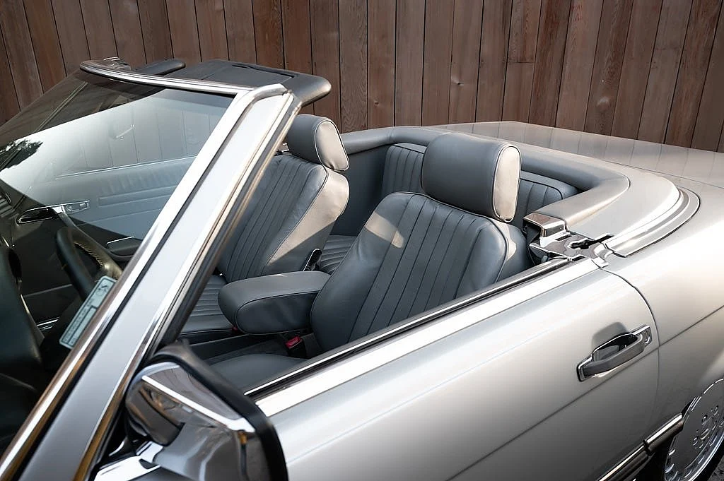 Bild von 1987 Mercedes-Benz 560SL (18)