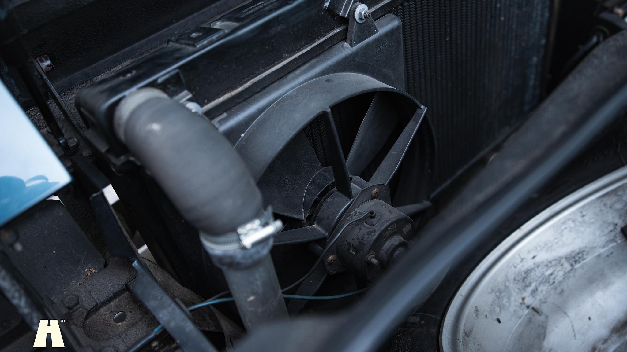 Image of 1985 Ferrari Mondial Quattrovalvole Design by Pininfarina (23) mechanics