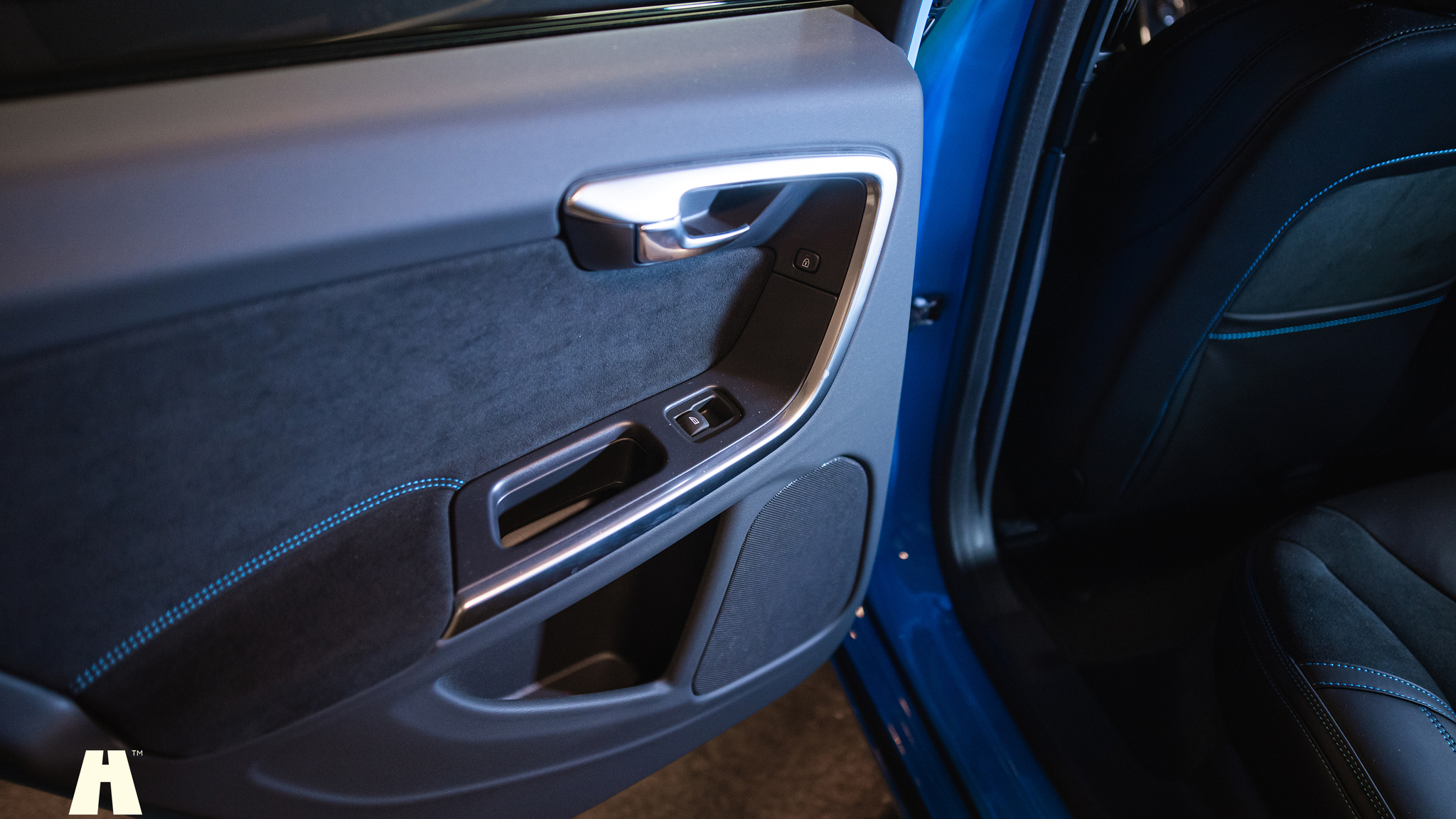 Interior image of 2017 Volvo V60 Polestar T6