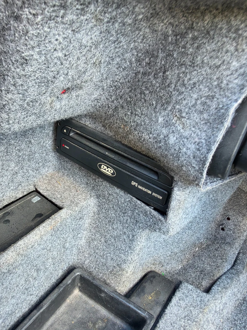 Interior image of 2002 BMW 330Ci Convertible (60)