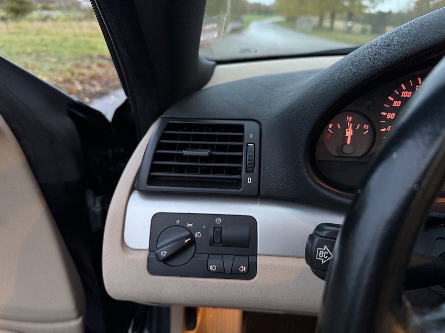 Interiörbild 2001 BMW 325IA CAB