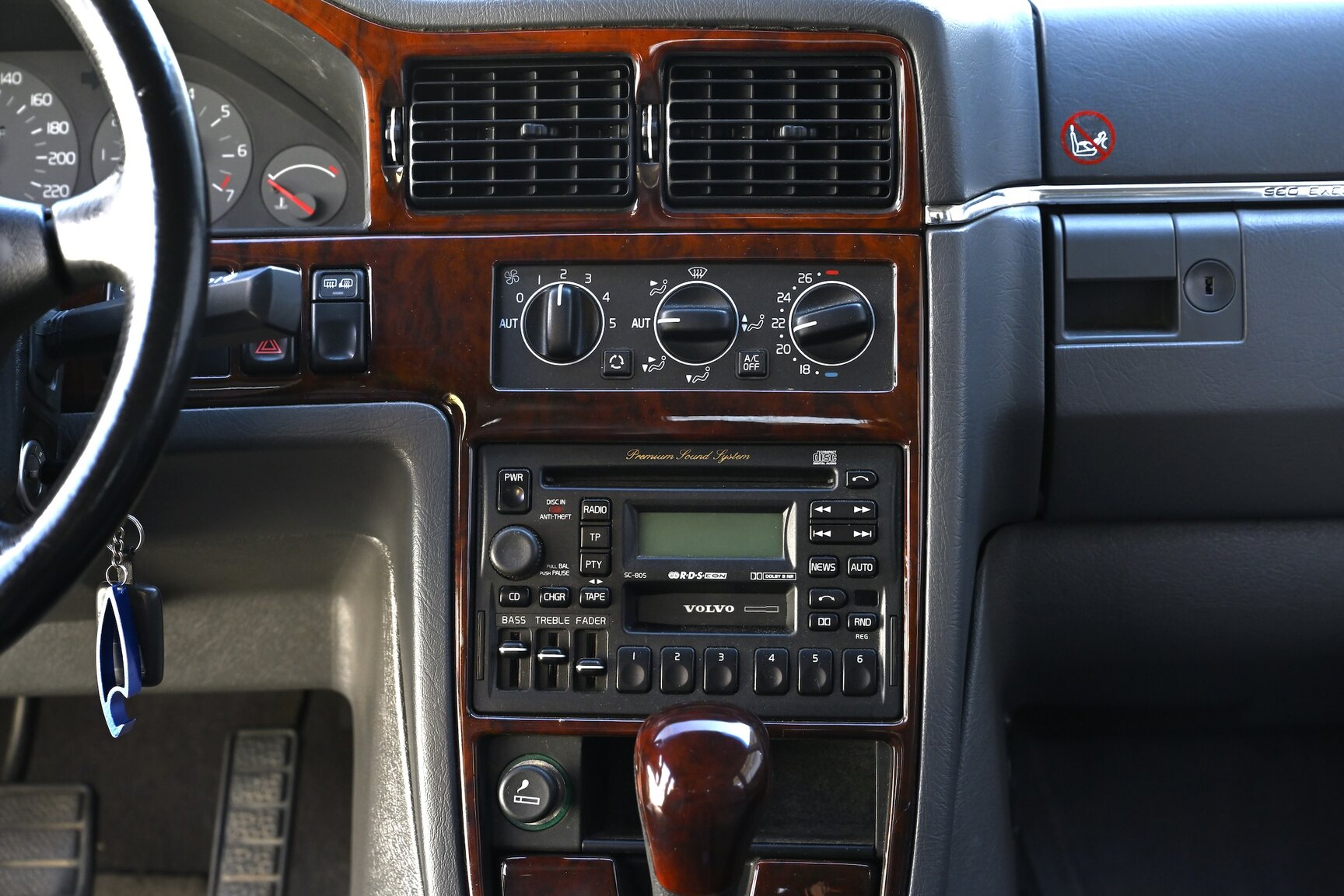 Interior image of 1996 VOLVO 960 Executive