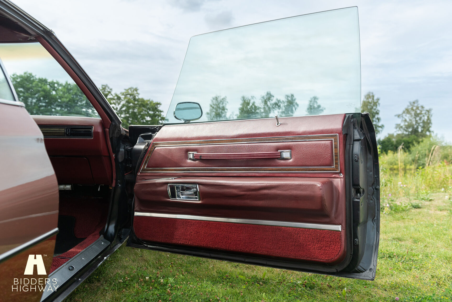 Interiörbild 1973 Buick Electra Custom 2D HT Coupe