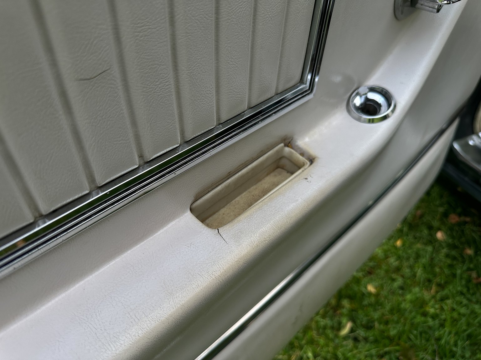 Interior image of 1966 Ford Thunderbird Town Hardtop