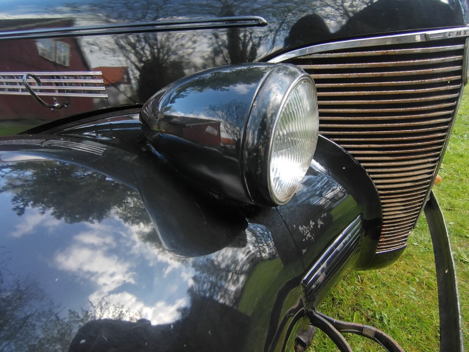 Exteriörbild på 1939 Chevrolet Master De Luxe Sedan Sport
