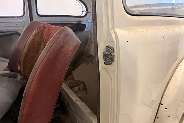 #<Image:0x00007fe2f591eda0>