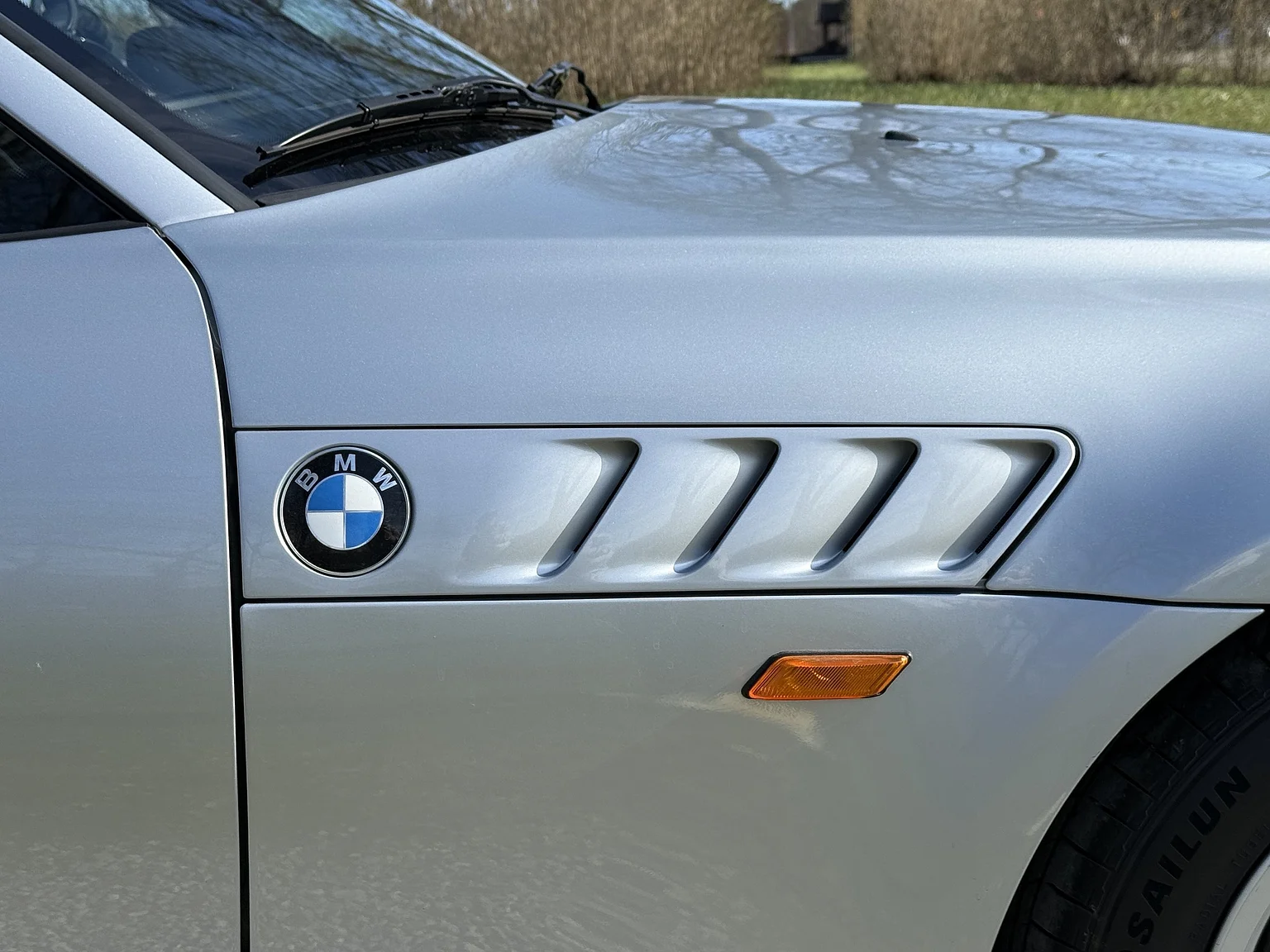 Exterior image of 1996 BMW Z3 1.8 Z3 (33)