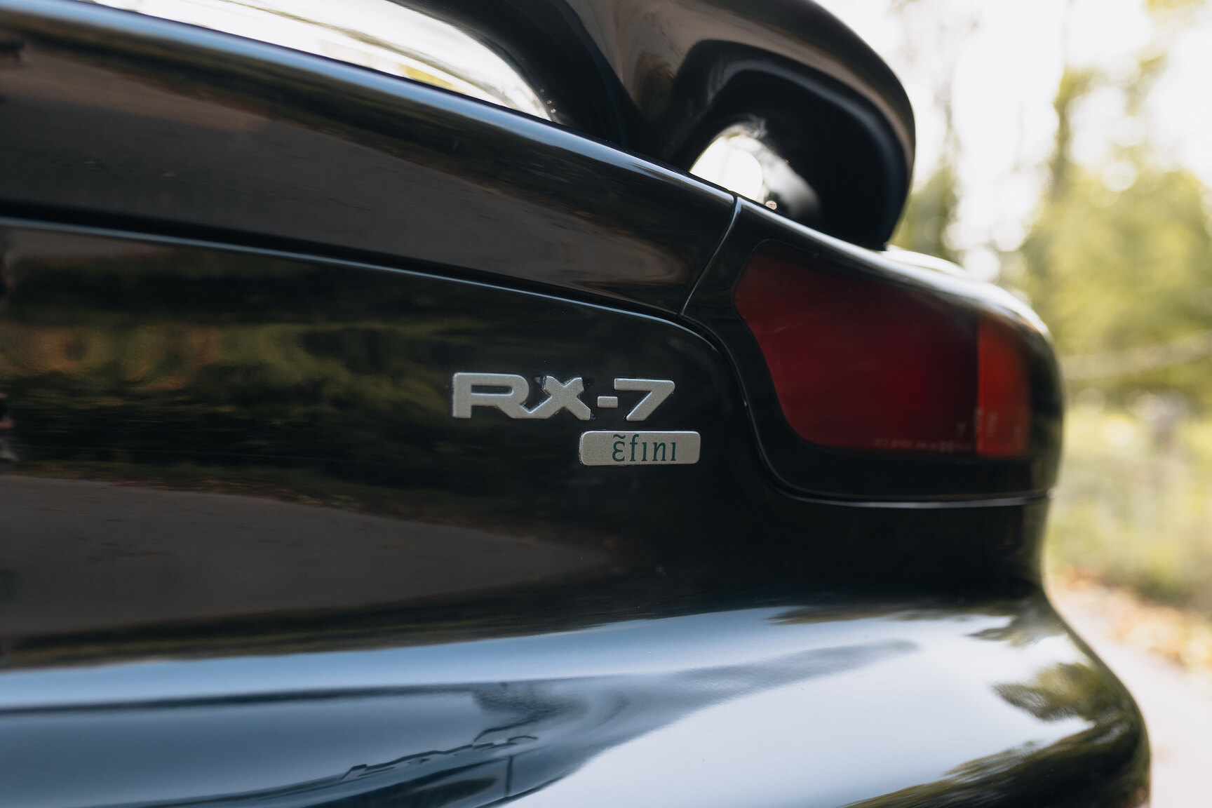 Exterior image of 1994 Mazda RX7 (69)