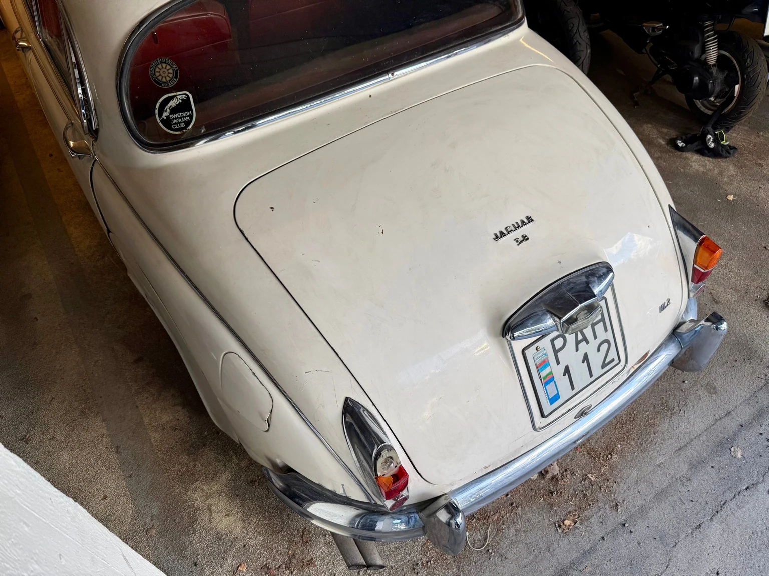 Exterior image of 1961 Jaguar Mark 2 (27)