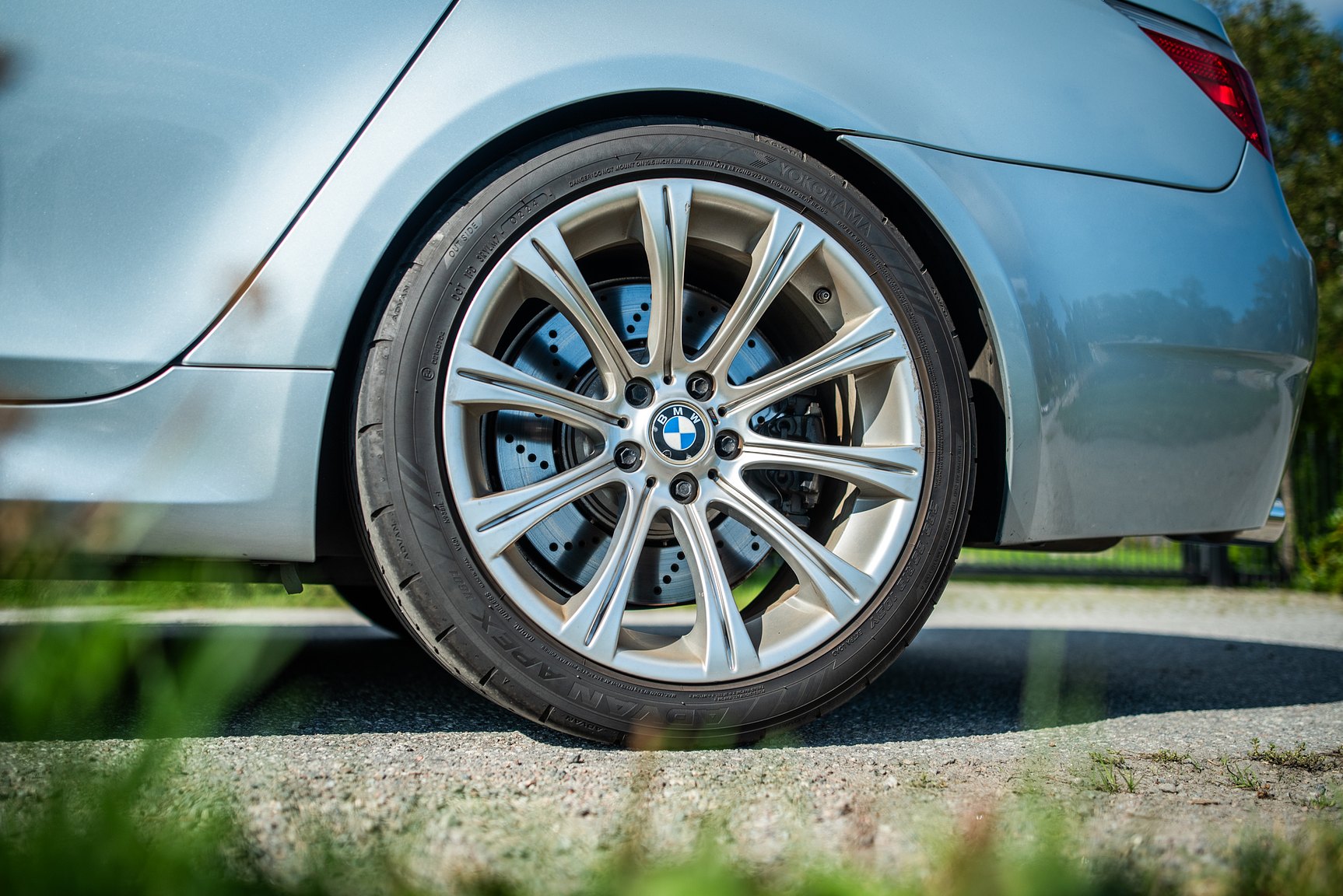 Exterior image of 2006 BMW E60 M5