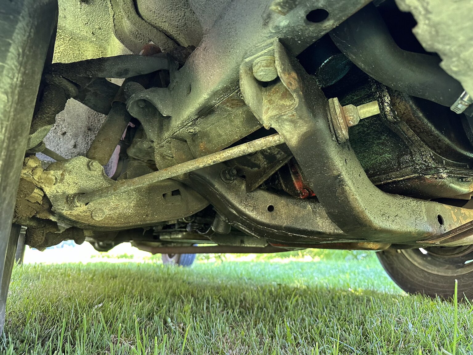 Image of 1966 Plymouth Valiant 100 2-door Sedan mechanics