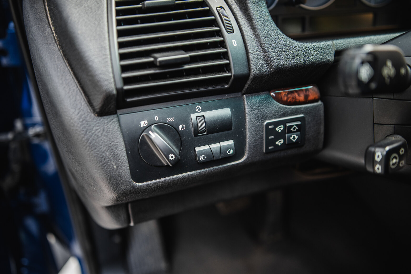 Interior image of 2005 BMW X5 4.8iS E53 LCI