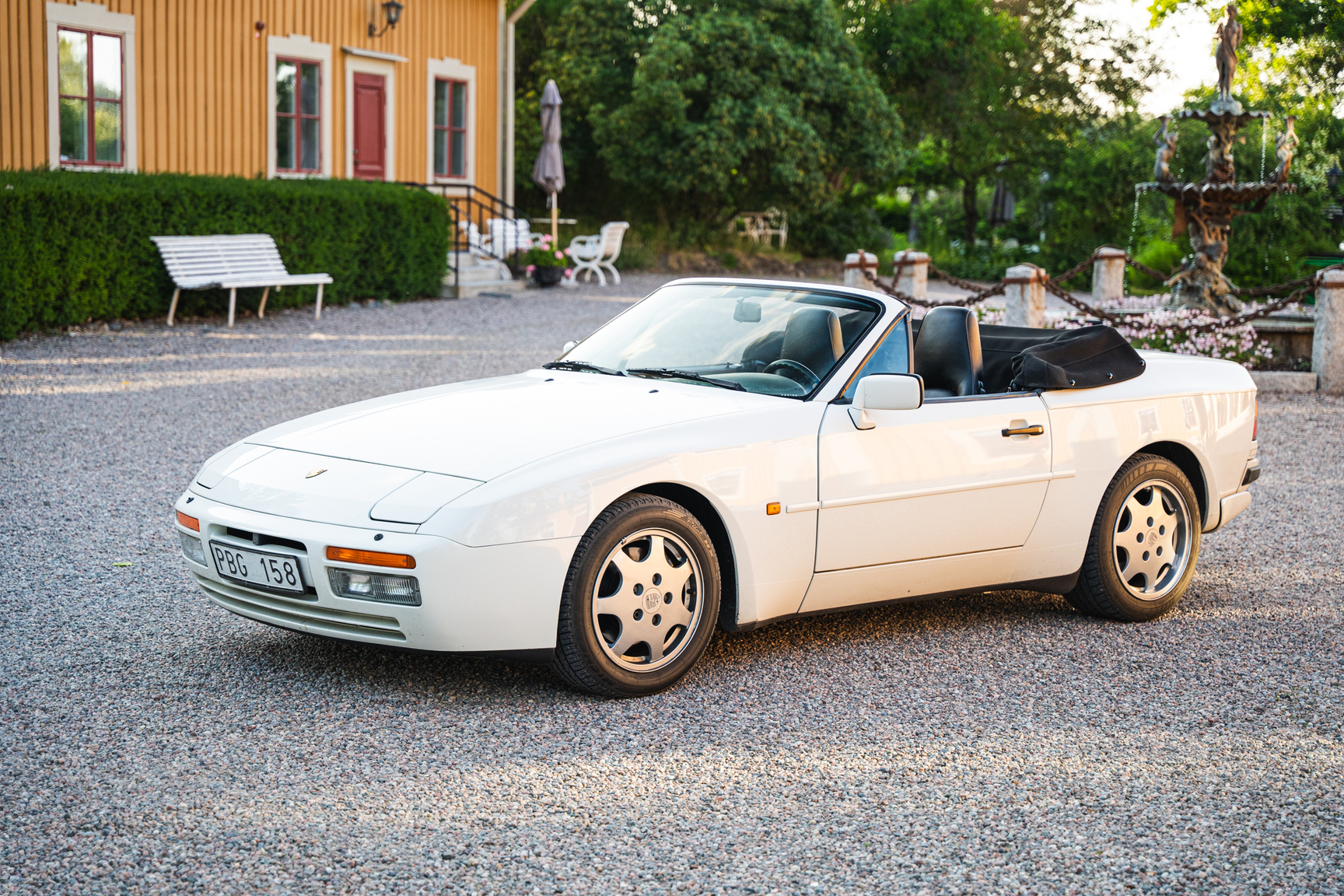 Exteriörbild på 1991 Porsche 944 Turbo Cabriolet