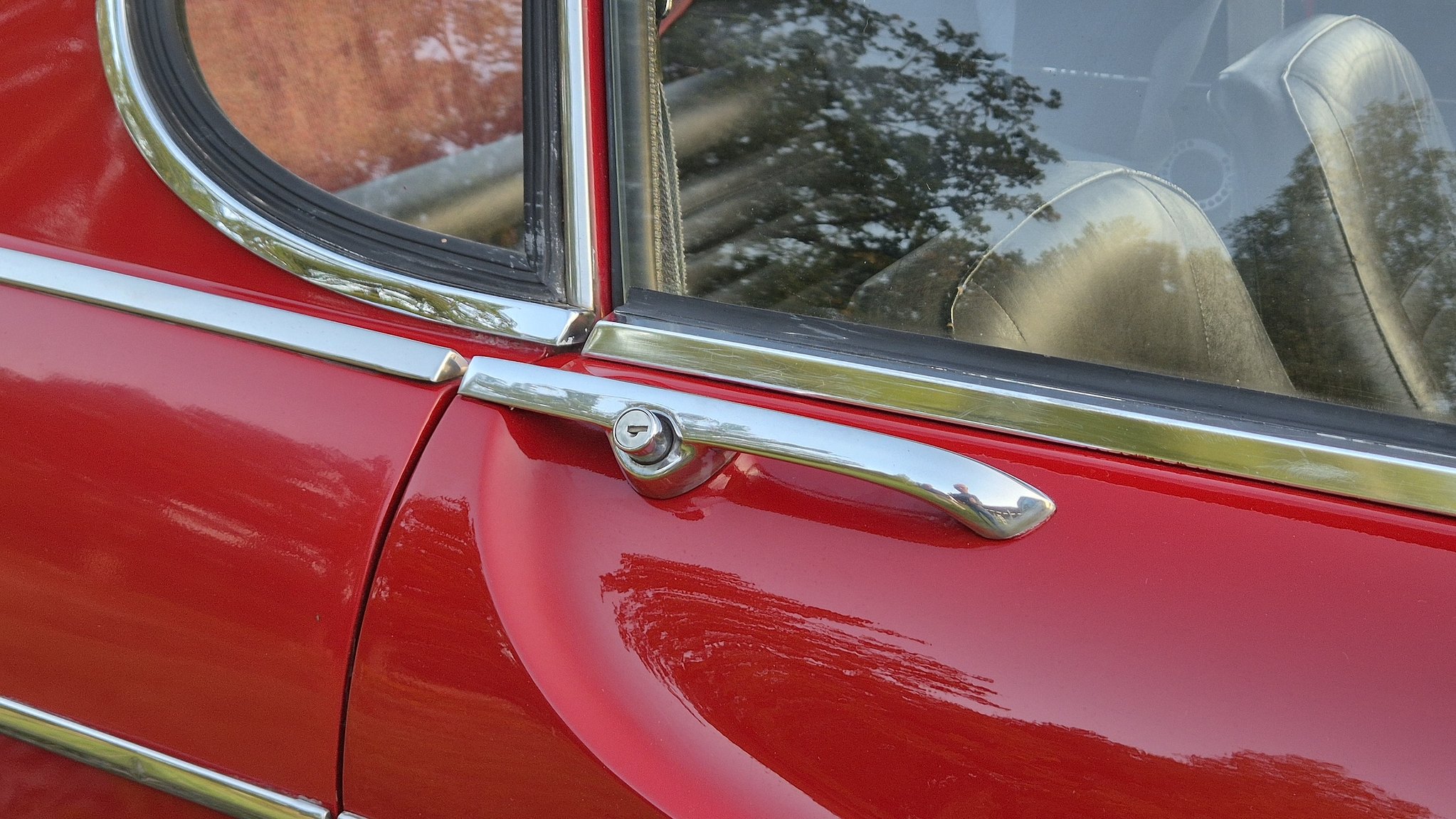 Exteriörbild på 1968 Volvo P1800S