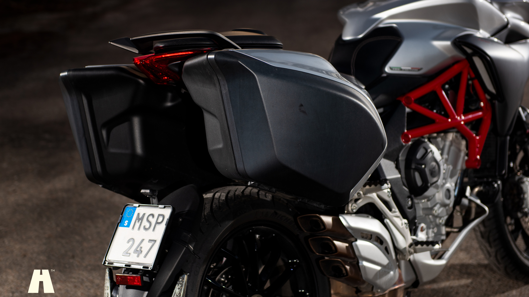 Exteriörbild på 2015 MV Agusta Veloce Turismo 800
