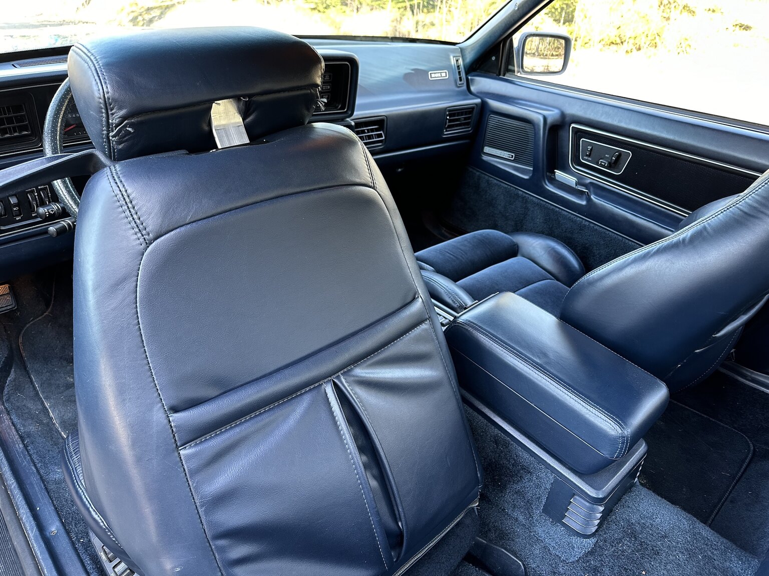 Interiörbild 1987 Lincoln Mark VII LSC