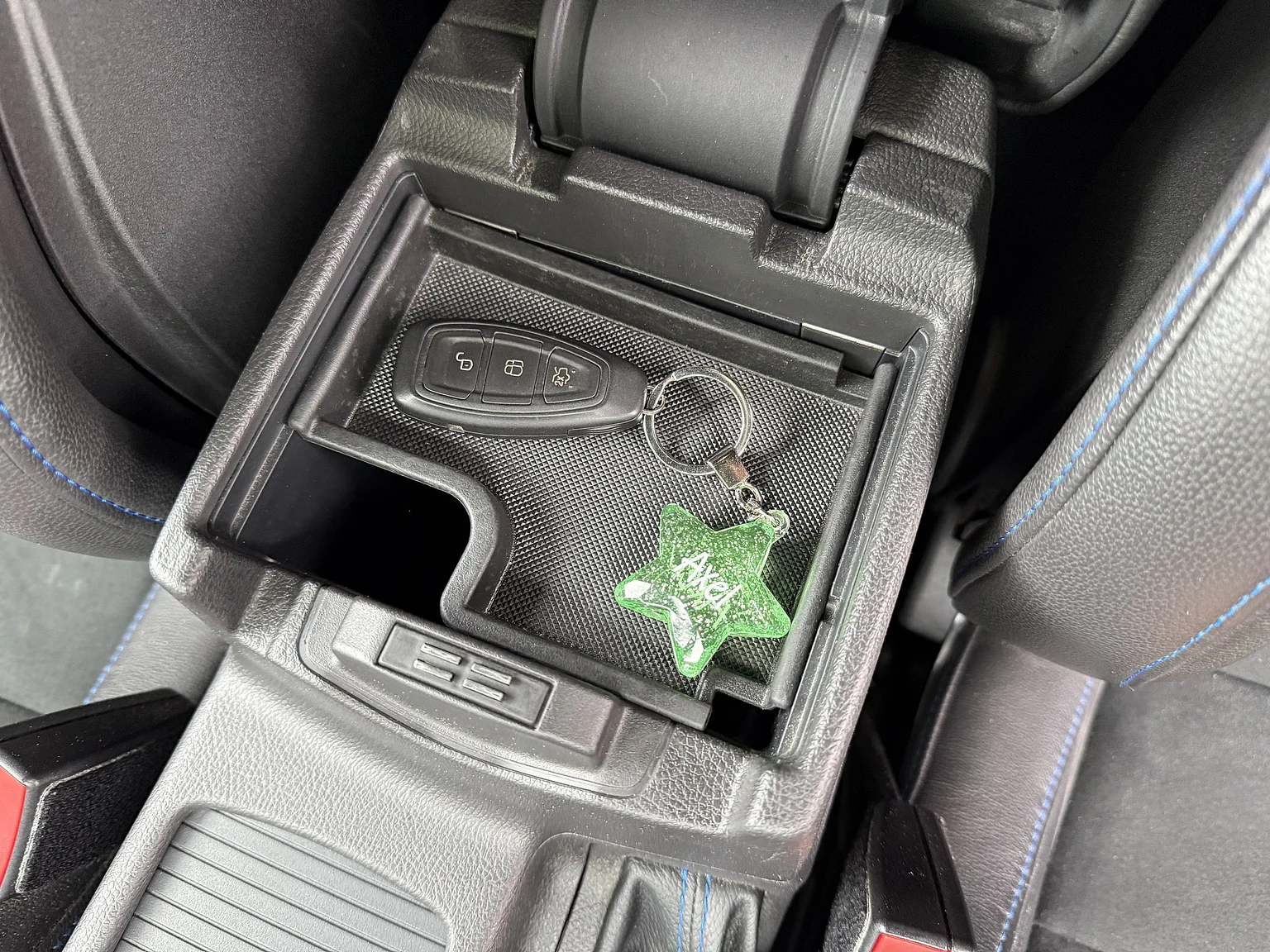 Interior image of 2016 Ford Focus RS (81)
