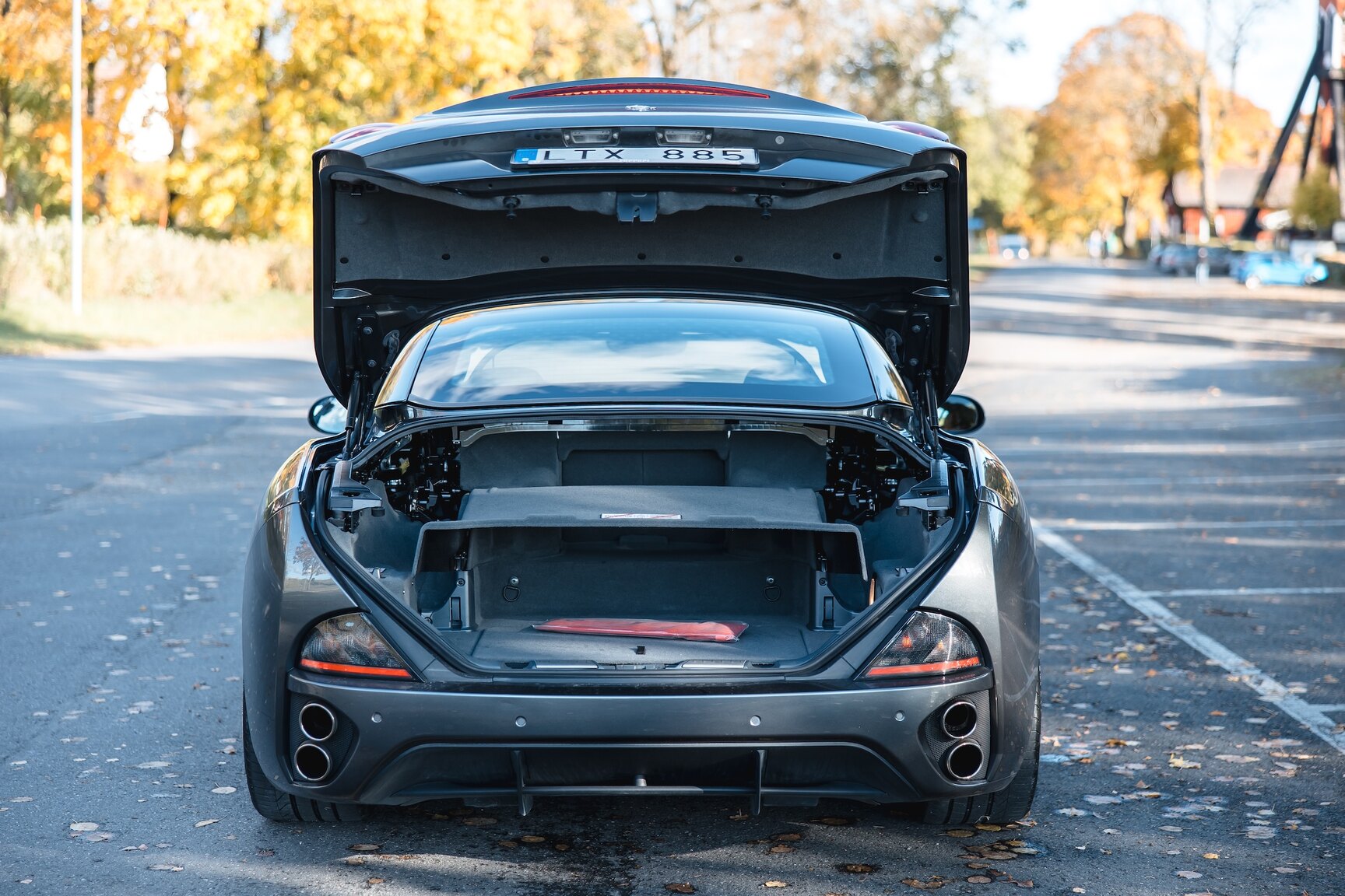 Interior image of 2011 Ferrari California 