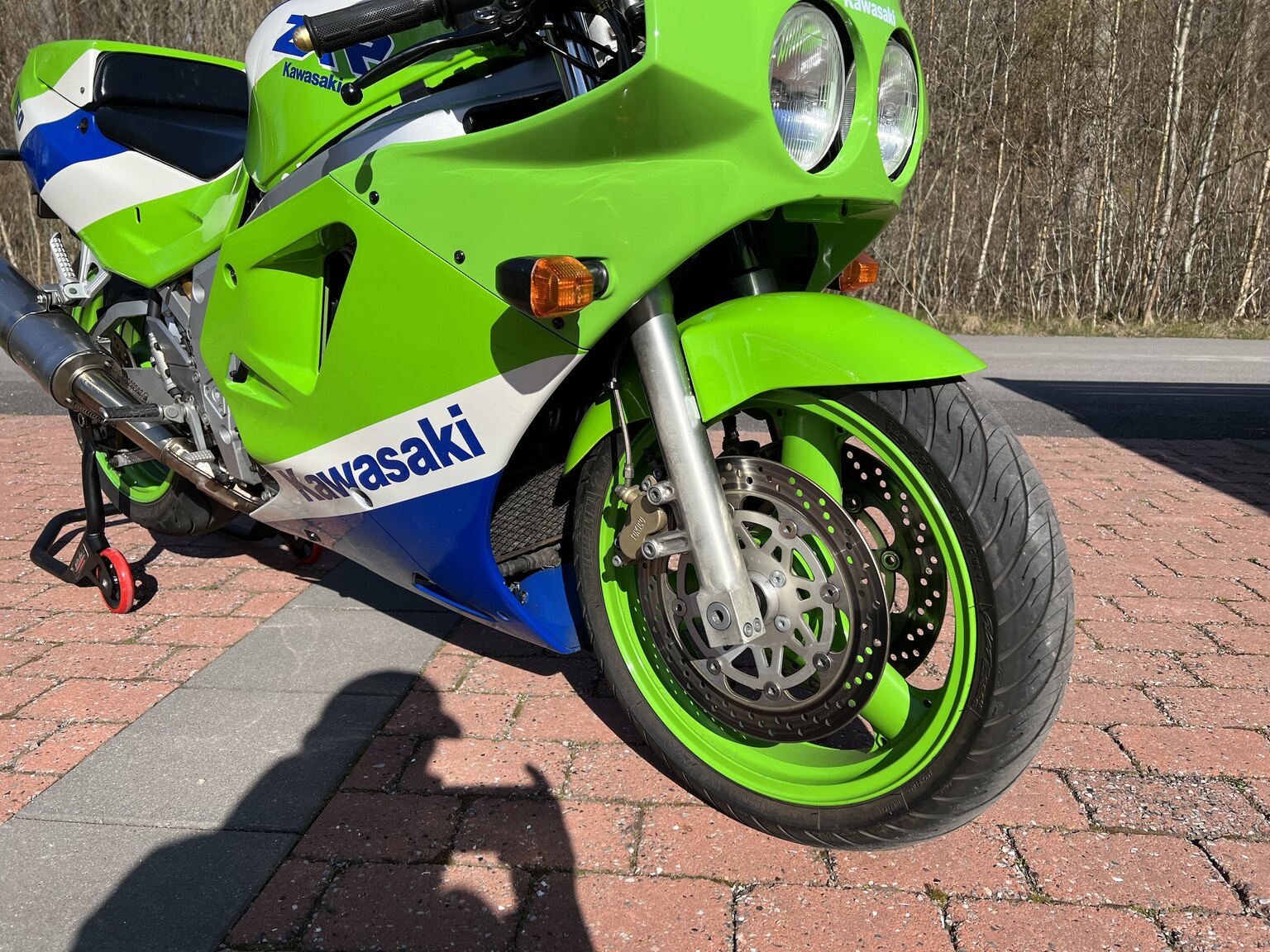 Exterior image of 1989 Kawasaki ZXR 750 H1 (42)