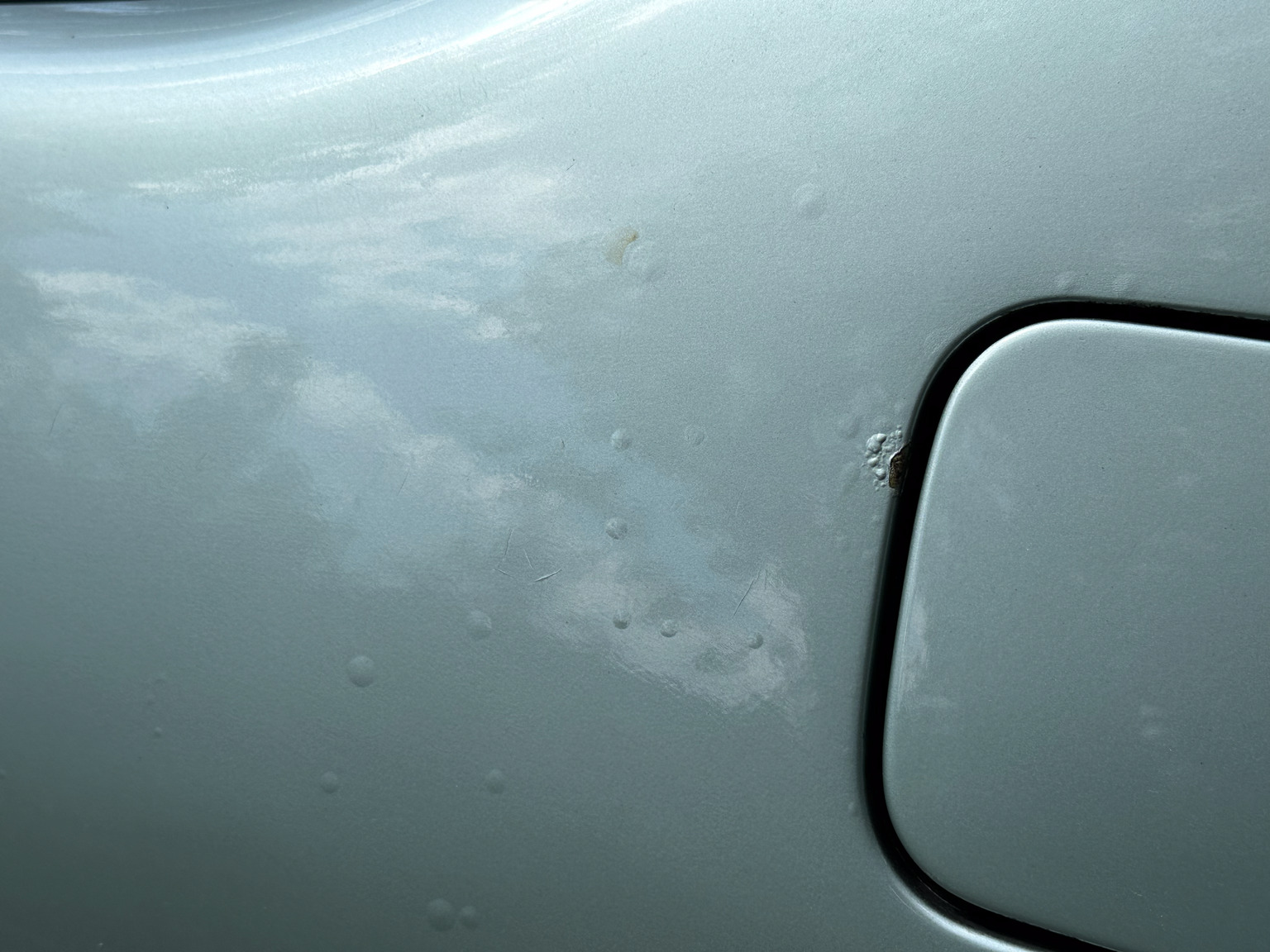 Exterior image of 1992 Mercedes 300 SE (48)