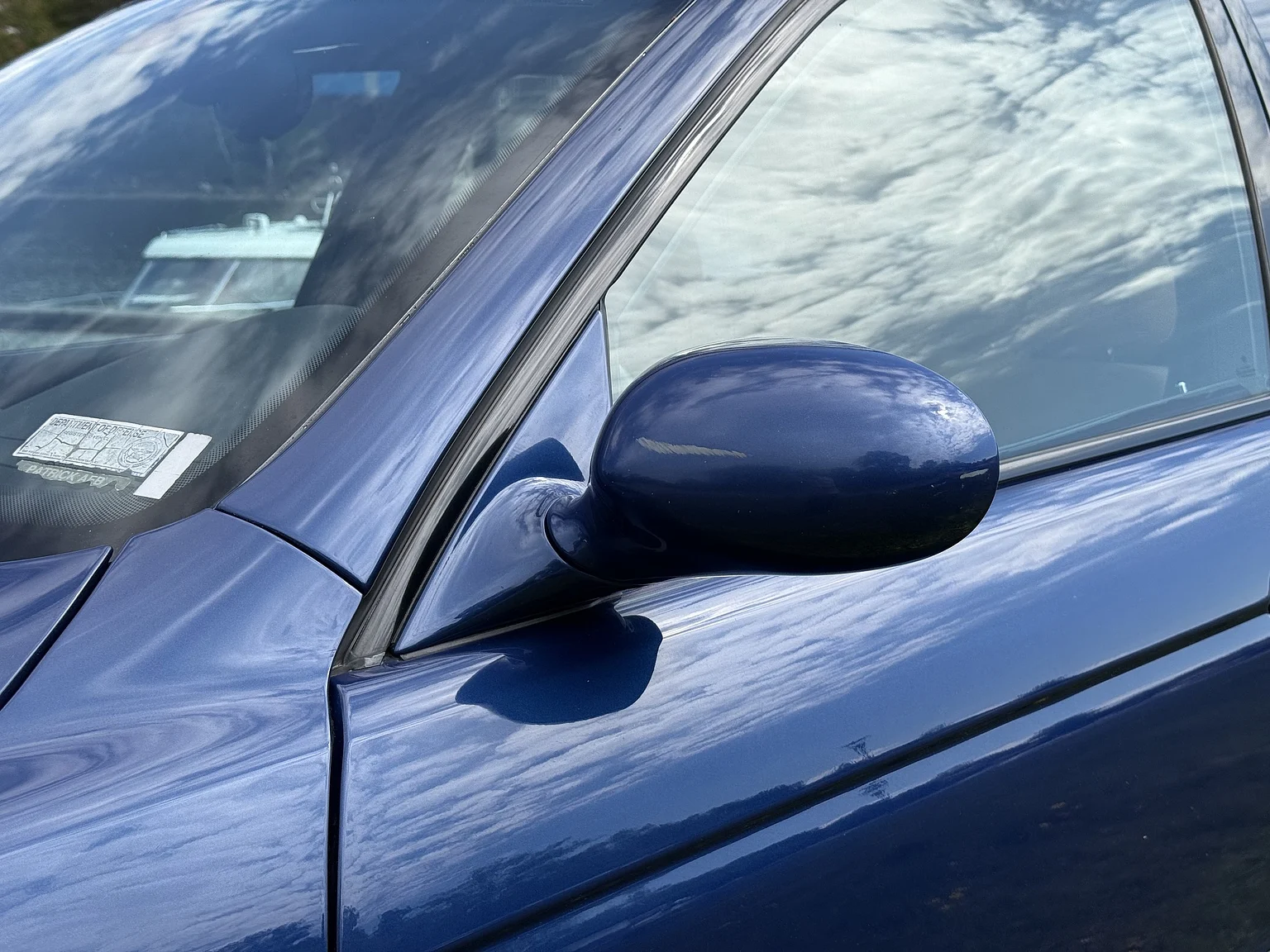 Exterior image of 2001 BMW M5 E39 LCI (33)