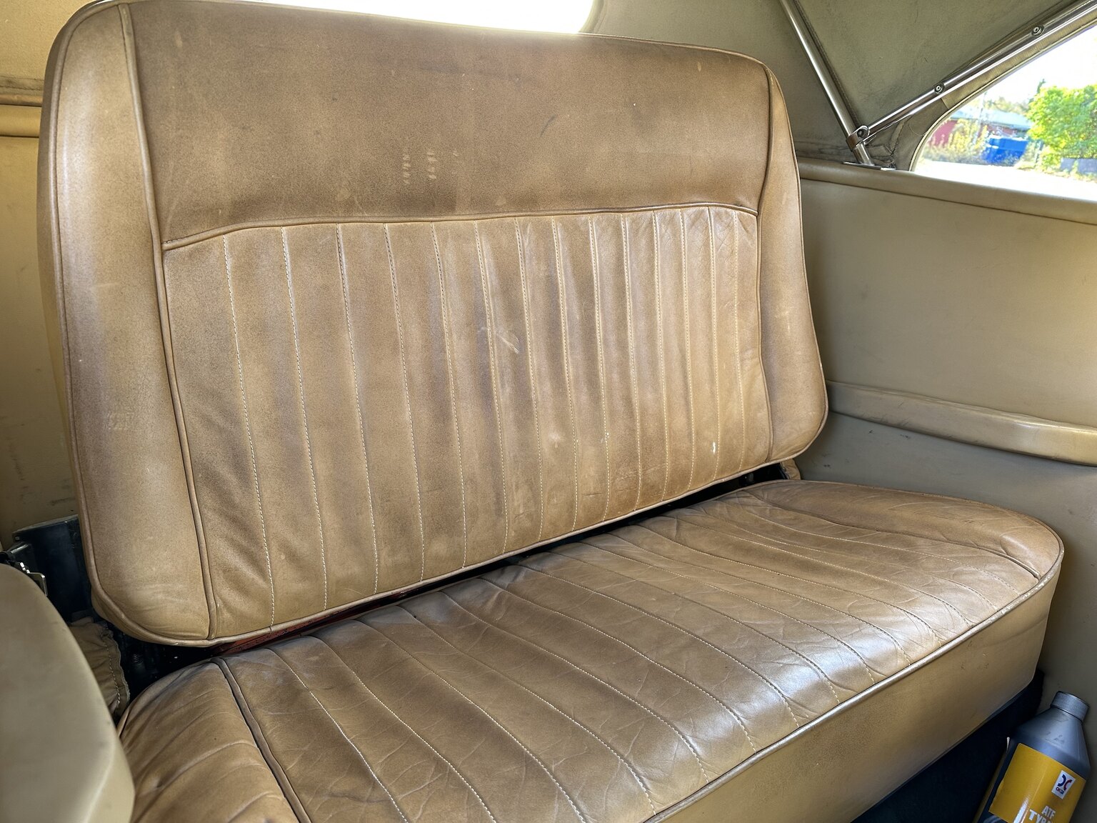 Innenraumfoto von 1975 Excalibur Phaeton series III  (13)