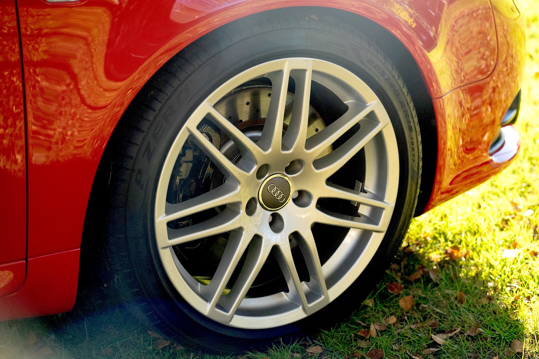 Exterior image of 2007 Audi  S4 quattro 4.2 V8 manuell