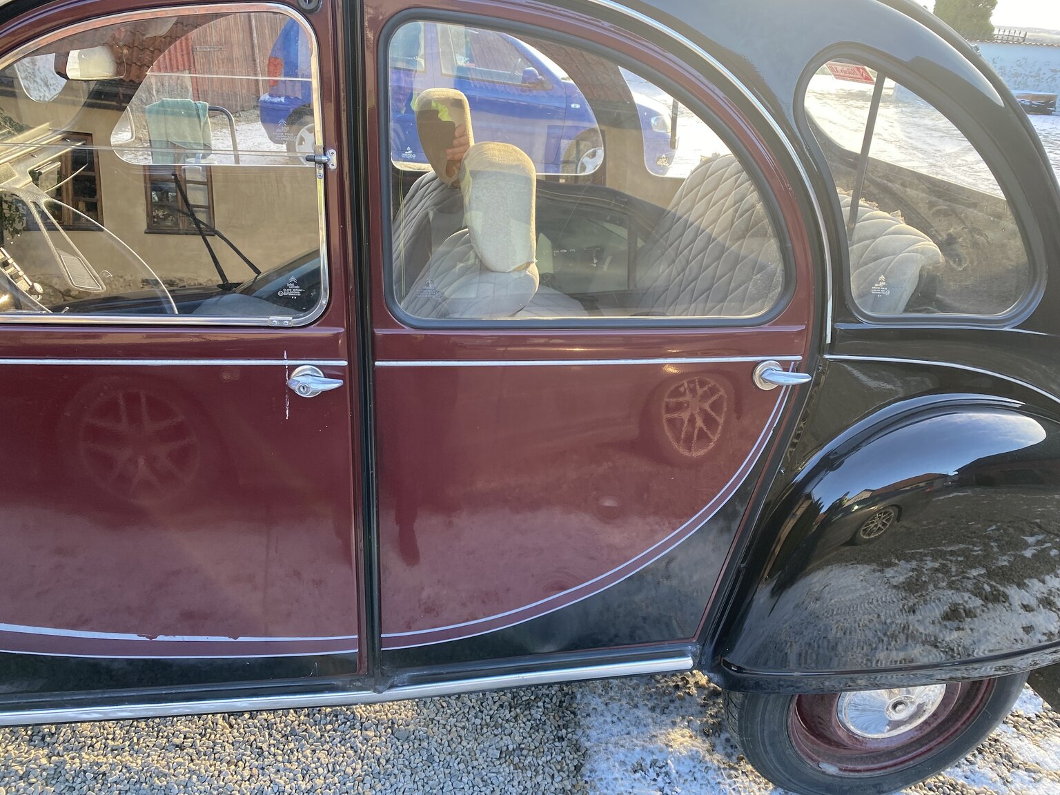 Exterior image of 1986 Citroën 2CV6 Charleston